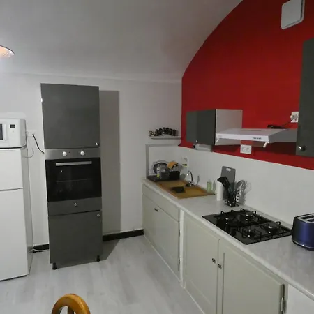 Casa de Férias Maison De Village Baix
